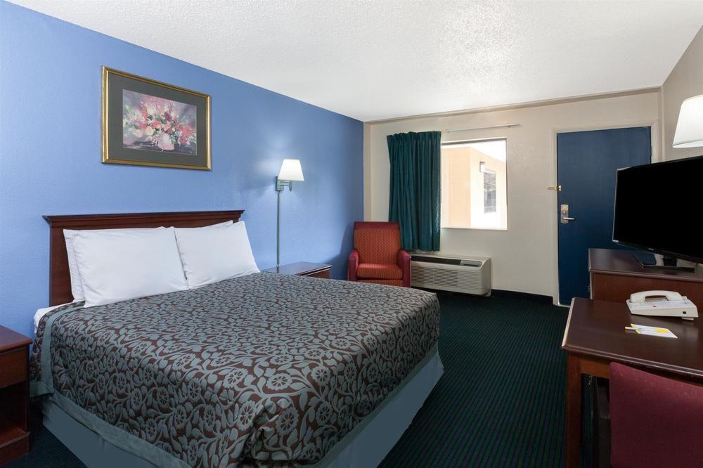 Days Inn By Wyndham Oklahoma City Fairground Dış mekan fotoğraf